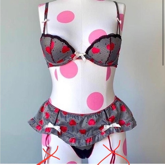 Victoria’s Secret Sexy Little Things Heart Bra and Panty Set - Picture 6 of 7